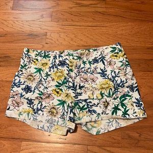 Liz Claiborne Floral Shorts 🛍3/$25🛍